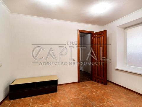 комерційна за адресою Дегтярівська вул., 45