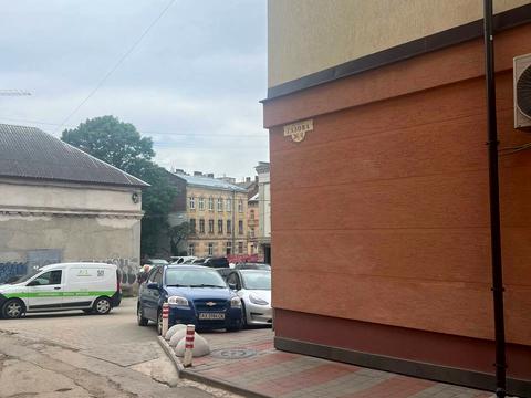 комерційна за адресою Газова вул., 36/2