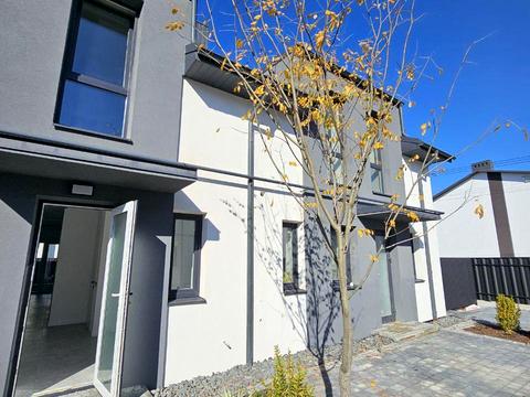 дом по адресу Лунная ул., 1