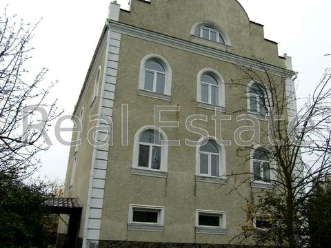 будинок за адресою Садова вул., 12