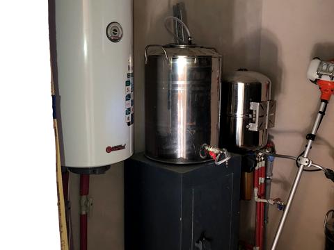 будинок за адресою с. Бахматівці, Набережна, 9