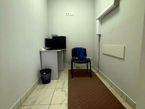 комерційна за адресою Центральна, 48