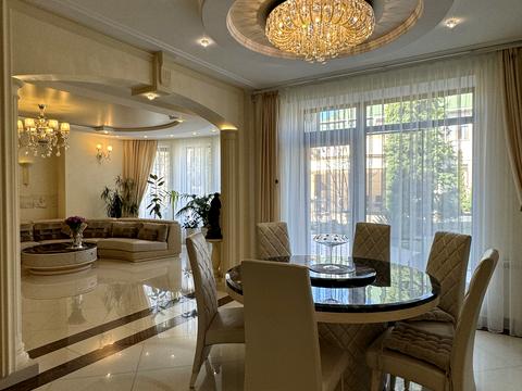 будинок за адресою Горіхова вул., 7