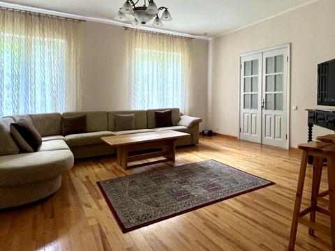 будинок за адресою Центральна вул.
