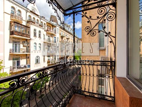 комерційна за адресою Костельна вул., 6