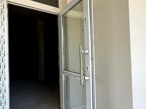 комерційна за адресою Бережанська вул., 56