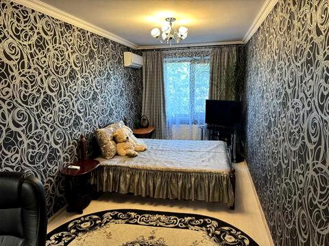 квартира за адресою Академіка Корольова вул., 88