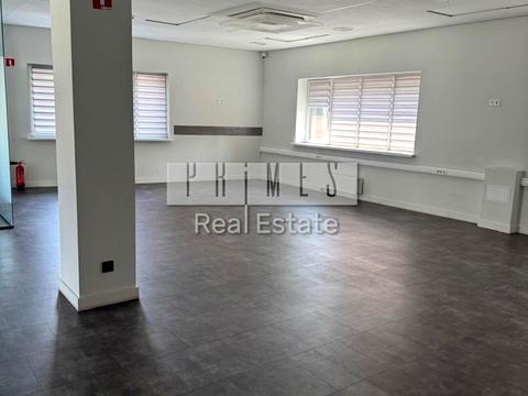 комерційна за адресою Михайла Максимовича вул. (Онуфрія Трутенка), 8