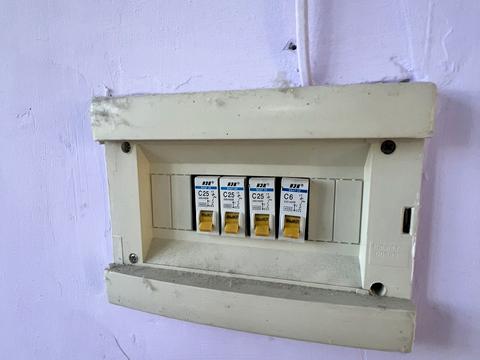 коммерческая по адресу Центральна ул., 8