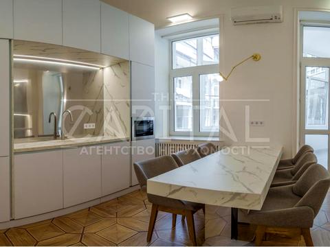 комерційна за адресою Шота Руставелі вул., 22