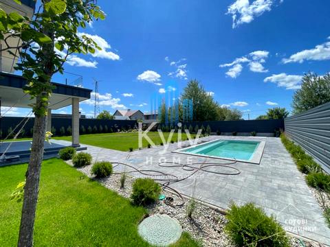 будинок за адресою Соборна вул. ()