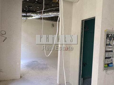 комерційна за адресою Салютна вул., 2-Б