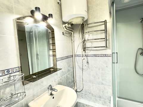 квартира за адресою Почайнинська вул., 35
