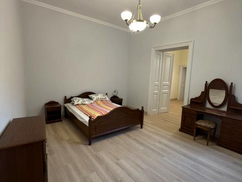 квартира за адресою Івана Франка вул., 63
