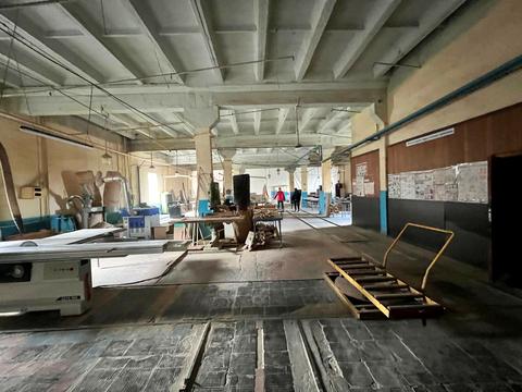 комерційна за адресою Набережна Заводська вул., 7