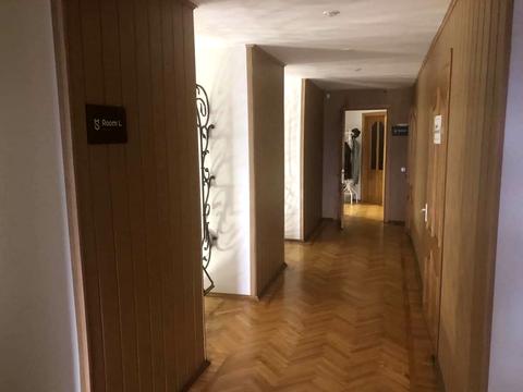 комерційна за адресою Дмитра Яворницького просп. (Карла Маркса), 67а