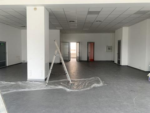 комерційна за адресою Угорська вул., 14