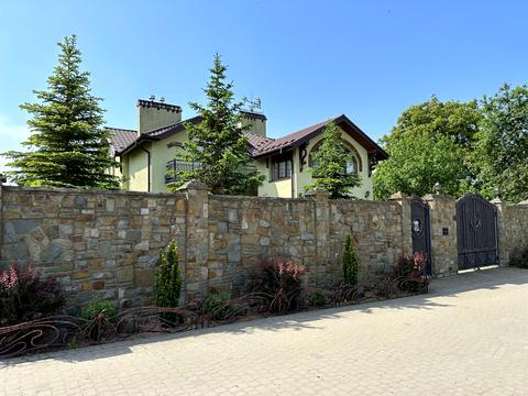 будинок за адресою Лесі Українки