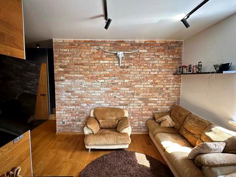 квартира за адресою Літературна вул. (Чехова), 4-А