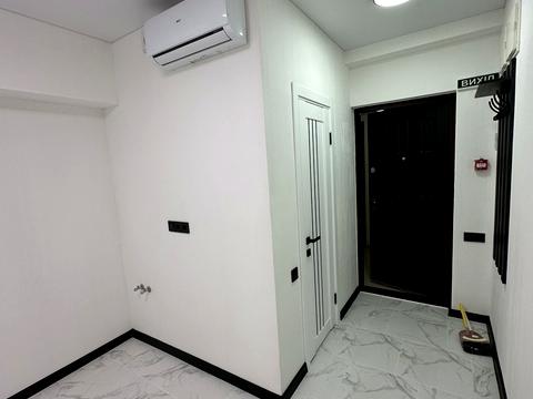 комерційна за адресою Одеса, Літературна вул., 8