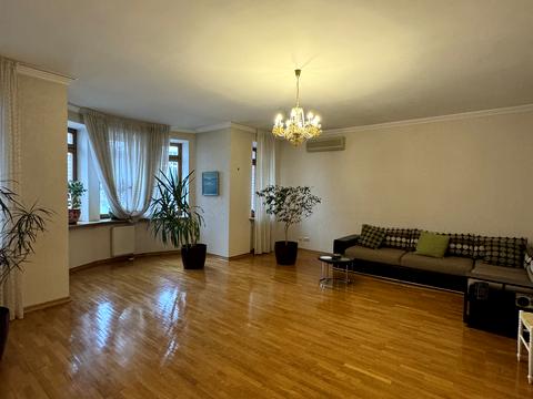 квартира за адресою Київ, Кудрявська вул., 13-19