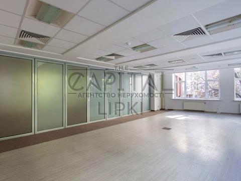 комерційна за адресою Дмитрівська вул., 92