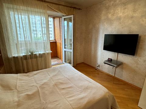 квартира за адресою Анни Ахматової вул., 6