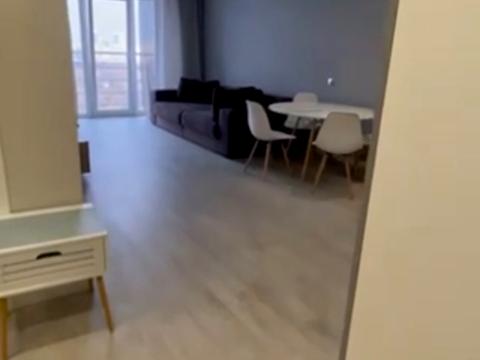 квартира за адресою Сім'ї Кульженків вул. (Петра Дегтяренка), 31-Б