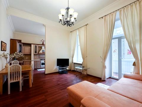 квартира за адресою Богдана Хмельницького вул., 10