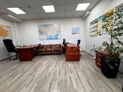 комерційна за адресою Верхній Вал вул., 72