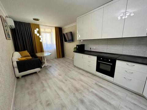 квартира за адресою Академіка Глушкова просп., 123