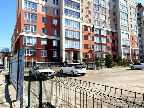 квартира за адресою Лазурна вул., 40/1