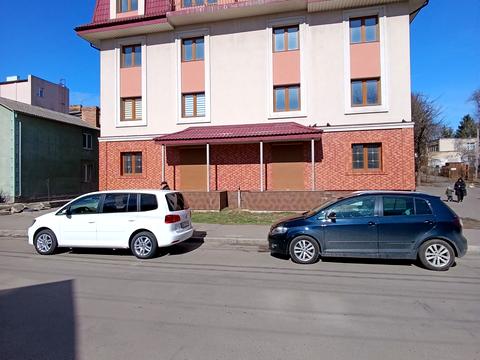 коммерческая по адресу вул. Пересопницька, 170