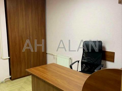 коммерческая по адресу Антоновича ул. (Горького), 90-92