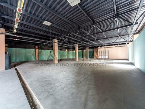 комерційна за адресою Грушевського вул., 12