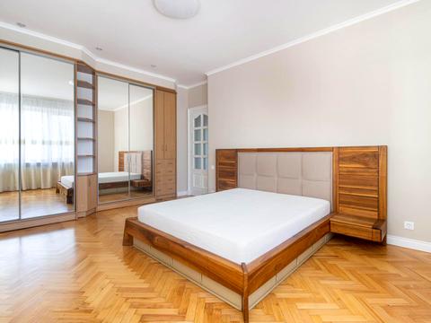 квартира за адресою Павла Грабовського вул., 5