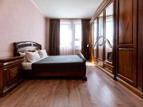 квартира за адресою Шота Руставелі вул., 44