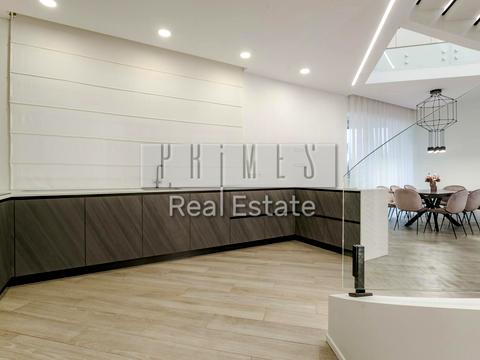 будинок за адресою Вишнева вул.