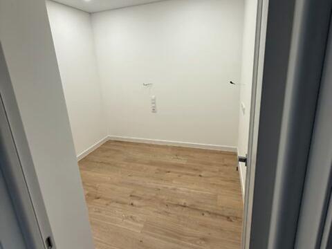 квартира за адресою Сімейна вул., 3