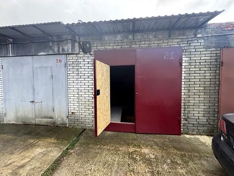 паркомісце за адресою Нижньоюрківська вул., 2