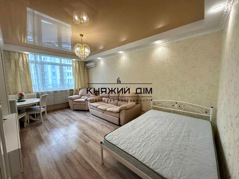 квартира по адресу Миколы Бажана просп., 8-Б