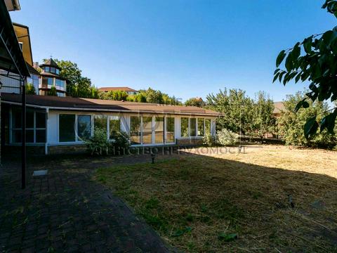 будинок за адресою Привітна вул., 10