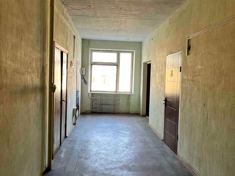 комерційна за адресою Залізнична, 8
