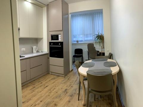 квартира за адресою Олександрівська вул., 1