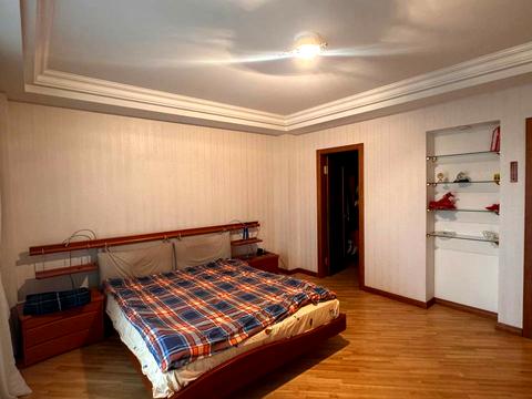 квартира за адресою Академіка Чекмарьова вул., 2