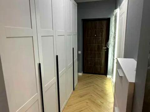 квартира за адресою Дніпровська набережна вул., 17
