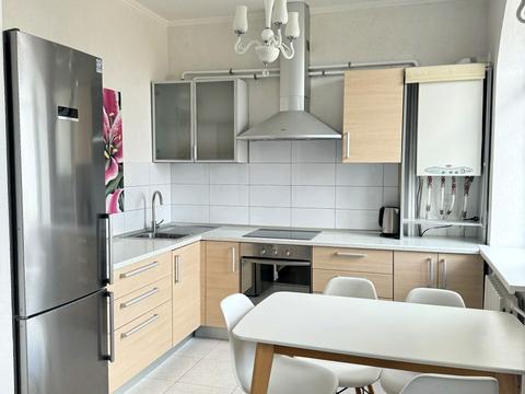 квартира за адресою Петра Калнишевського вул. (Харитонова), 8