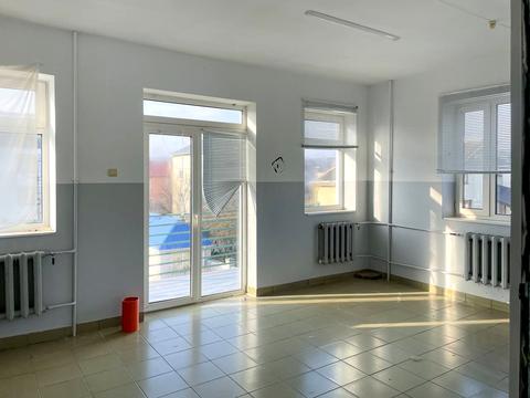 комерційна за адресою Петра Сагайдачного вул., 42