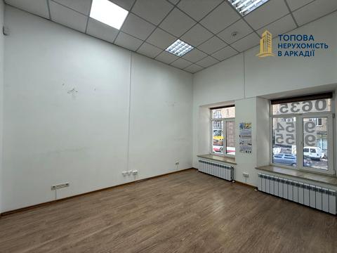 комерційна за адресою Італійська вул. (Пушкінська), 38