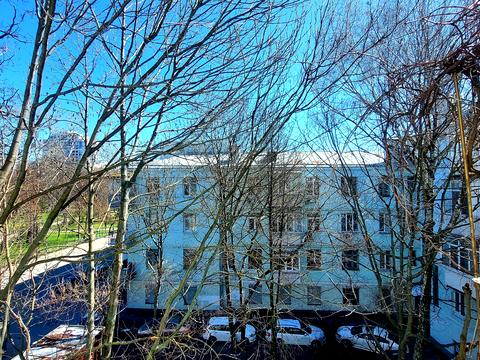 комерційна за адресою Михайла Грушевського вул., 28